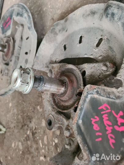 Цапфа задняя Renault Fluence седан M4R 2011