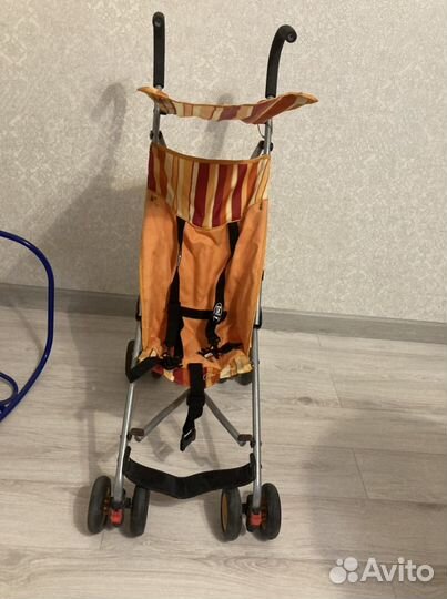 Детская коляска и санки