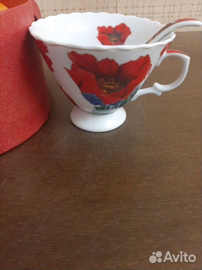 Блюдца лфз, чашечка, стаканы, тарелки для торта