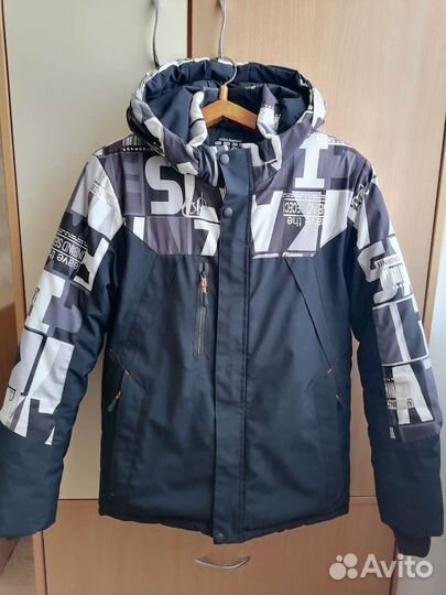 Куртка зимняя на подростка 44размера