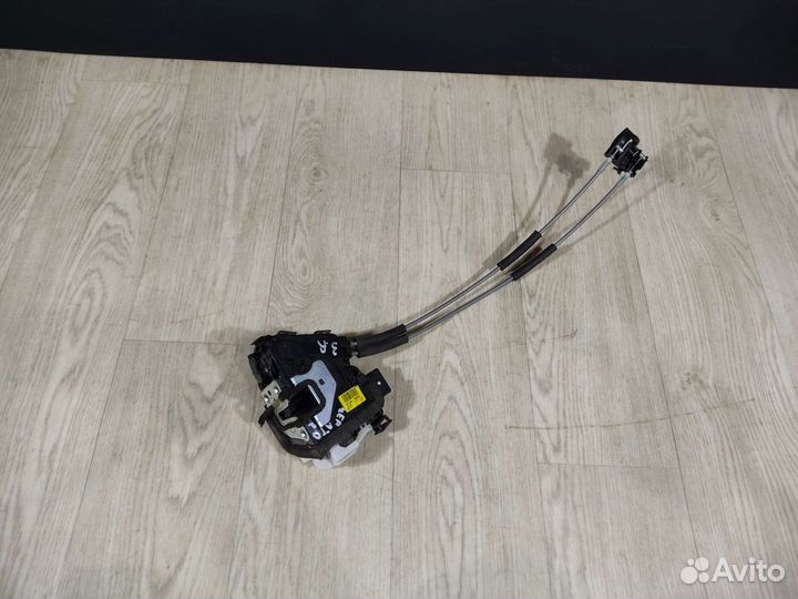 Kia Cerato 2 замок задний правый