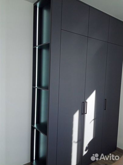 Шкаф для одежды