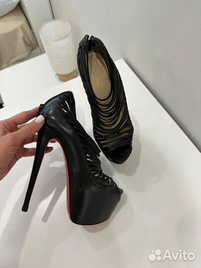 Ботильоны Christian Louboutin, 36 размер