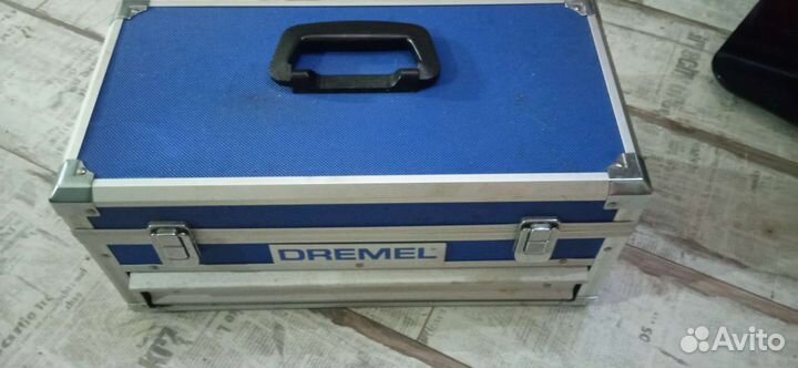 Dremel 8220
