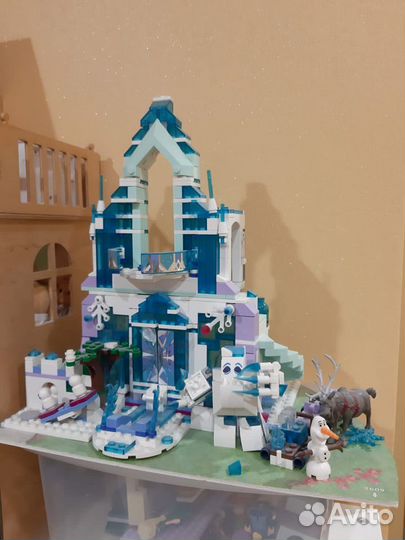 Конструктор lego Волшебный ледяной замок Эльзы