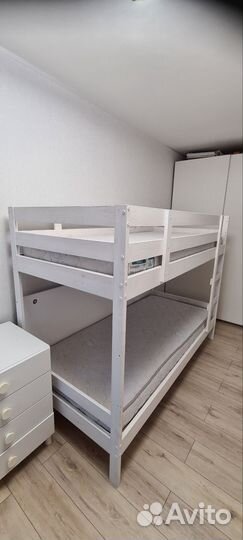 Двухъярусная кровать бу с матрасами