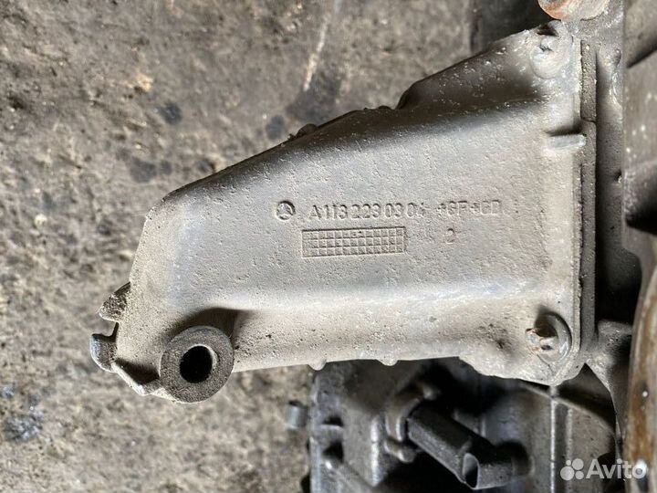 Кронштейн опоры двигателя Mercedes cl500