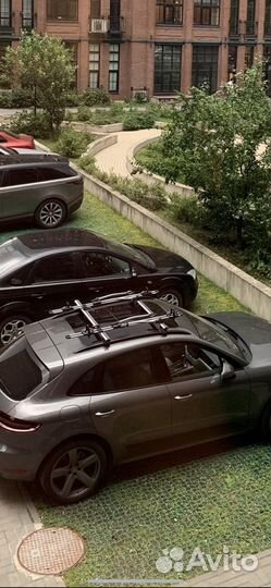 Thule багажник на Porsche Macan