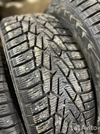 Nokian Tyres Hakkapeliitta 7 SUV 225/55 R17