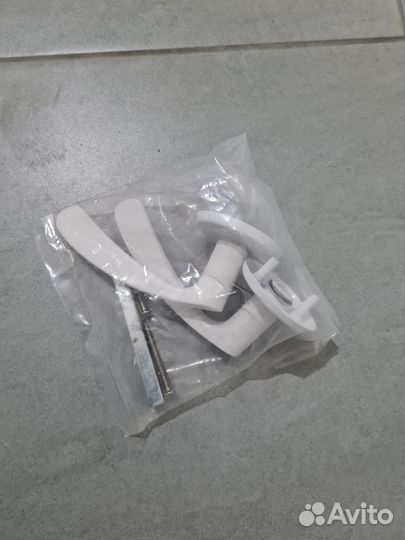 Дверные ручки межкомнатные белые