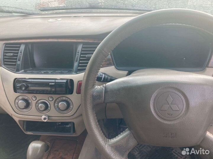 Mitsubishi Lancer Cedia 1.8 CVT, 2002, битый, 160 000 км