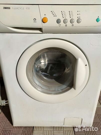 Стиральная машина бу Zanussi aqvacycle 900