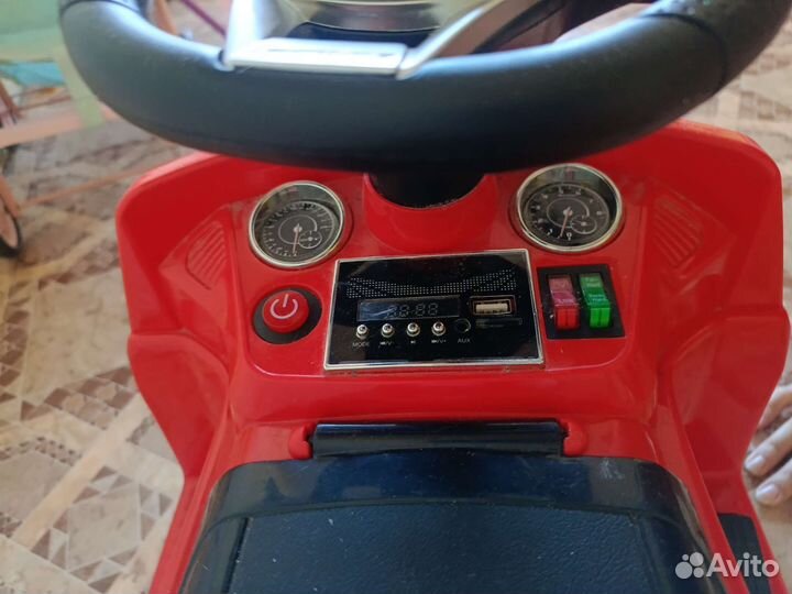 Детская машинка каталка