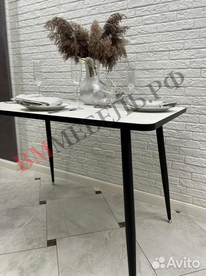 Кухонный стол на 6 человек, новый в наличии