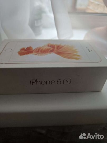 Телефон iPhone 6s