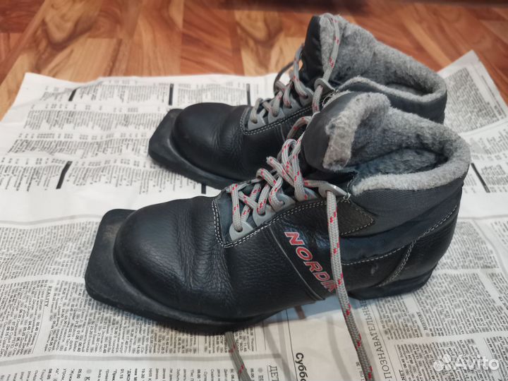 Лыжные ботинки р36