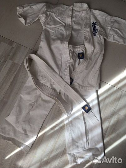 Продам детское кимоно на рост 128-134