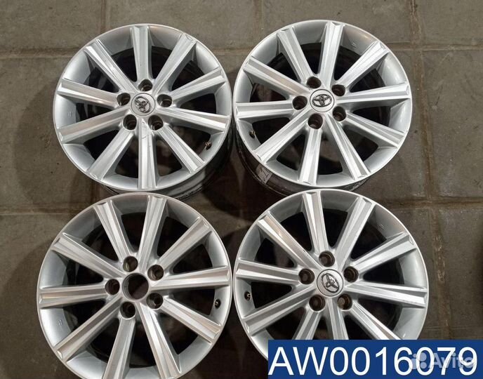 Диски R17 Toyota Б/у оригинал