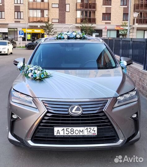 Украшение машины на свадьбу