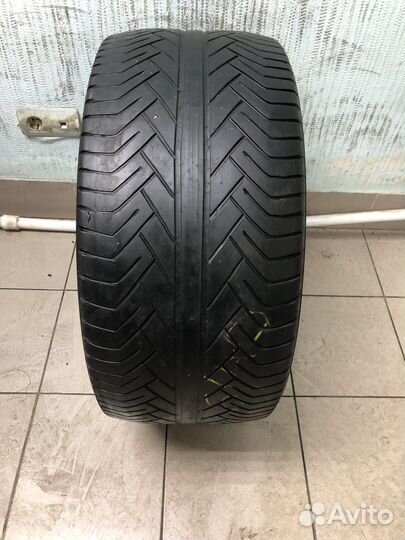 Yokohama Advan S/T V801 295/40 R20