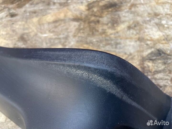 Накладка порога передняя правая Renault Duster