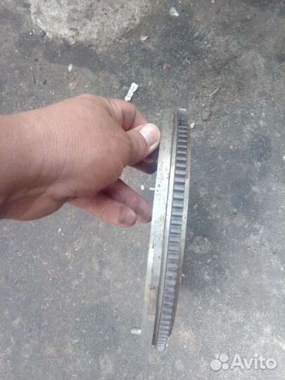 Маховик. Kia Rio 3. Hyundai Solaris