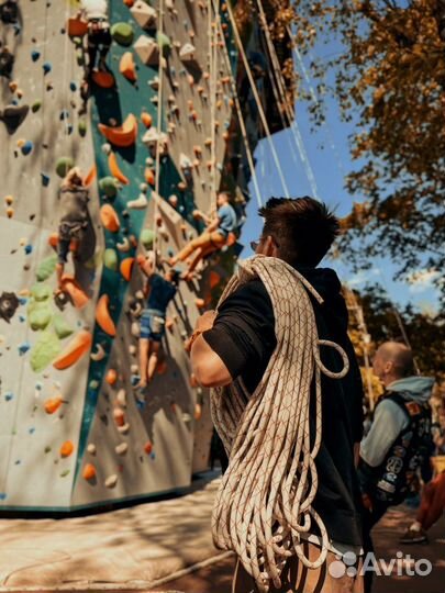 Тренер по скалолазанию