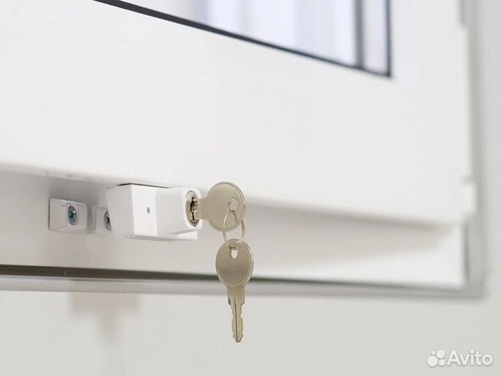 Детский блокирующий замок на окна пвх