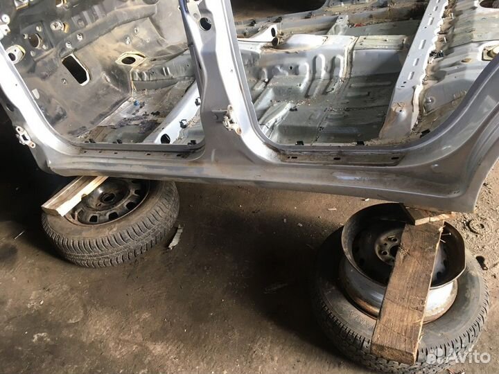 Порог со стойкой левый (Lifan X60)