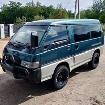 Mitsubishi Delica 2.5 AT, 1995, 300 000 км, с пробегом, цена 650 000 руб.