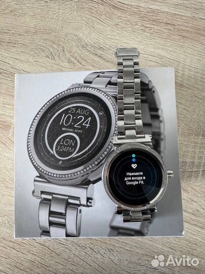 Смарт часы michael kors access