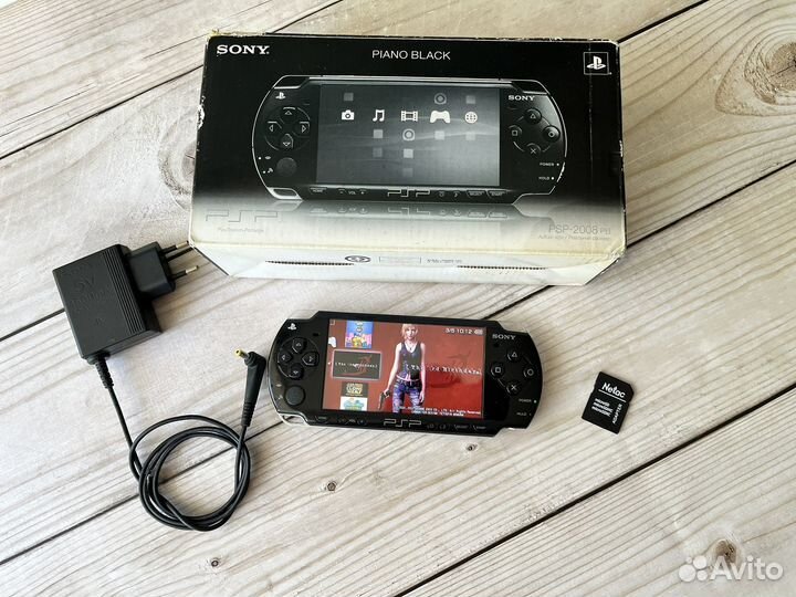 Sony PSP 2008 Piano Black с коробкой