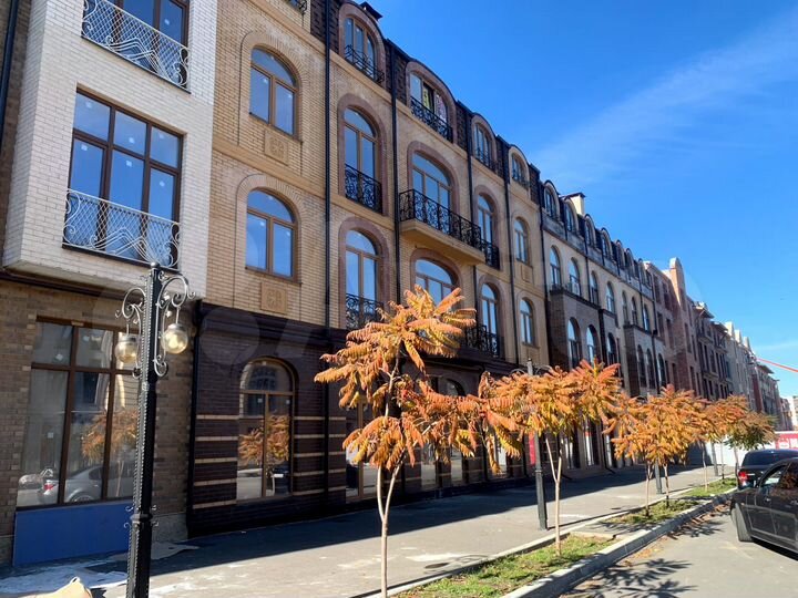 2-к. квартира, 70 м², 2/4 эт.