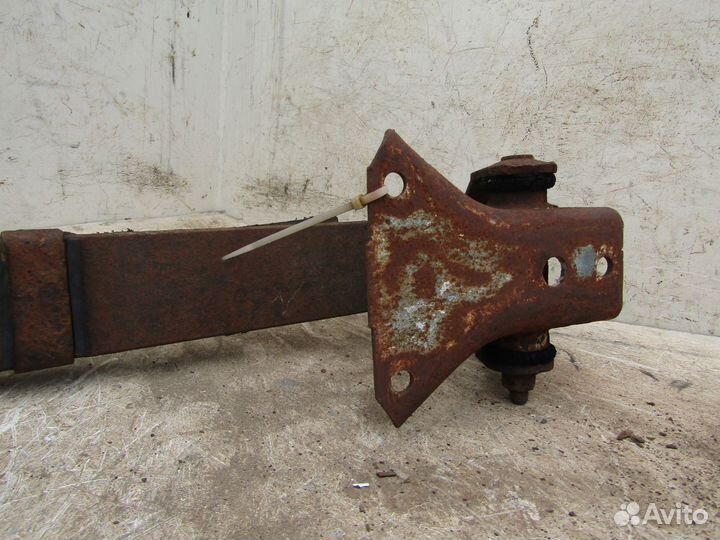 Рессора задняя Крайслер Вояджер 1993г минивэн