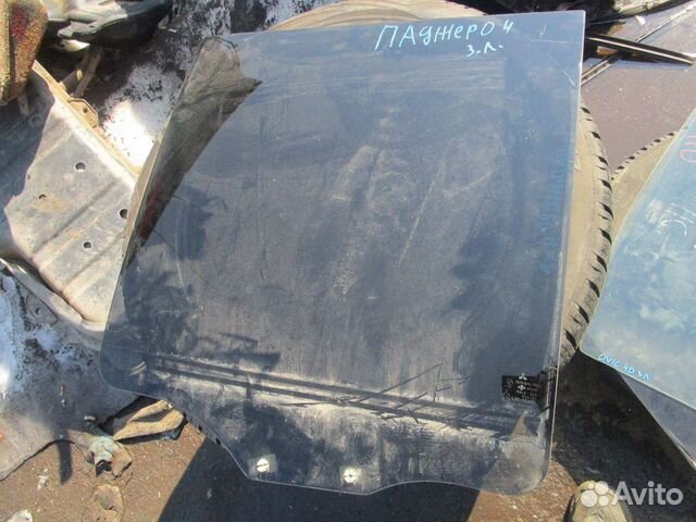 Стекло заднее левое Mitsubishi Pajero 4