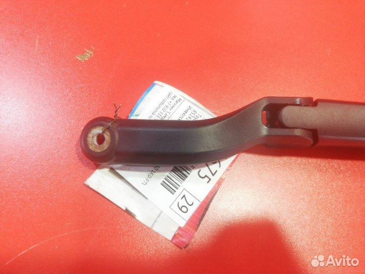 Поводок стеклоочистителя задний Toyota Land