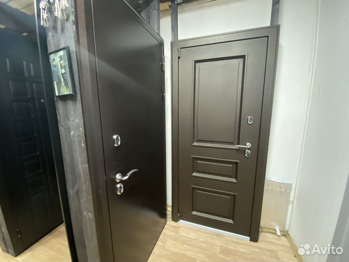Дверь входная металлическая