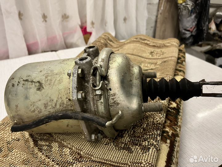 Эноргоаккумулятор на Камаз