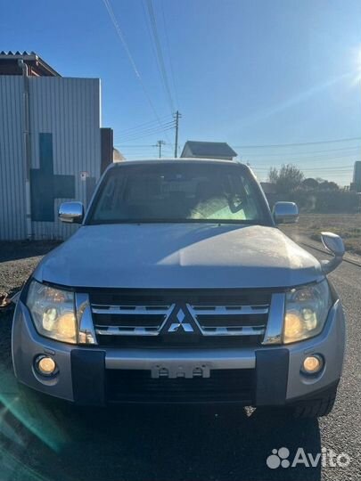 Стартер Mitsubishi Pajero V97W 6G75 2011