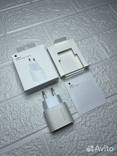 Зарядное устройство на iPhone