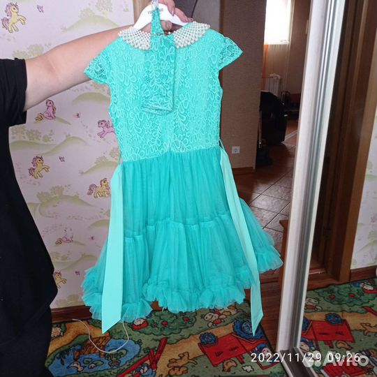 Платье праздничное