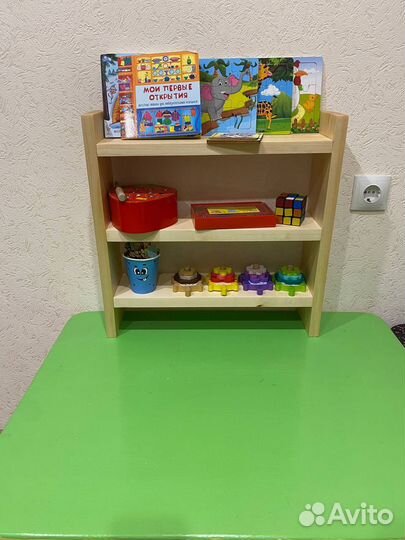 Полка настольная из массива дерева