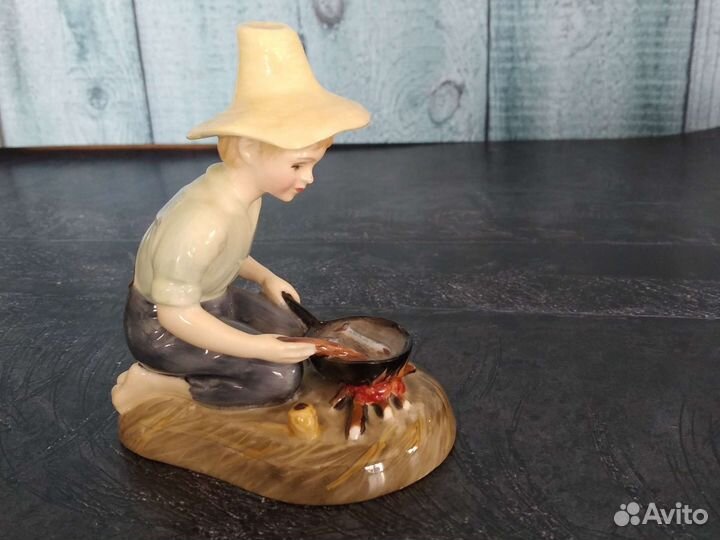 Статуэтка Royal Doulton River Boy