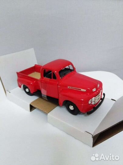 Maisto 1:24 Ford F-1 Pickup