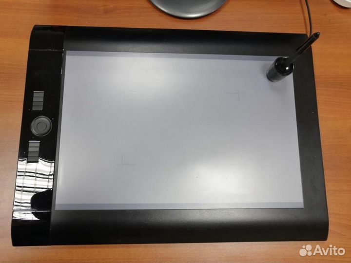 Графический планшет Wacom Intuos4 XL PTK-1240