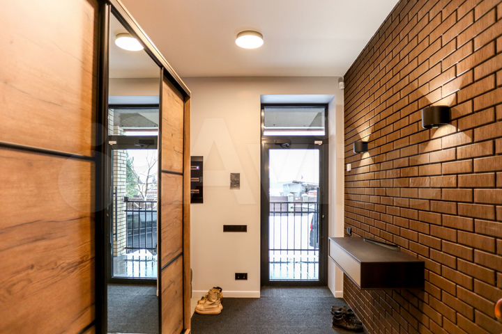 Дом 175 м² на участке 23 сот.