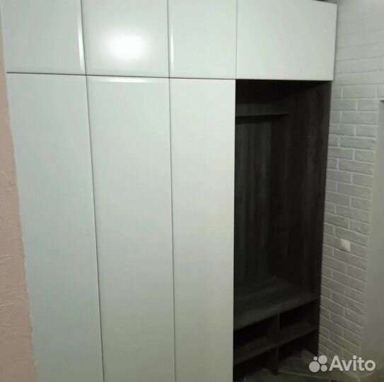 Прихожая современная