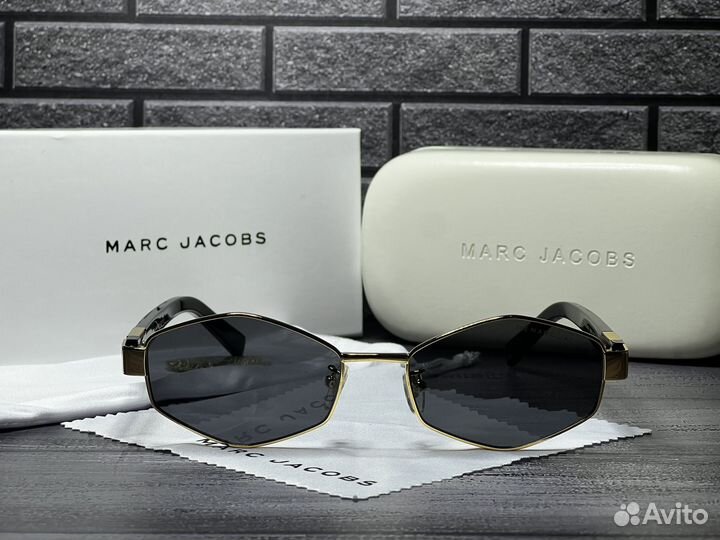 Солнцезащитные очки Marc Jacobs