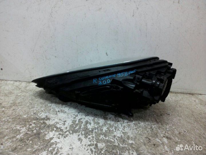 Фара передняя правая Porsche Cayenne 958 2015-2018