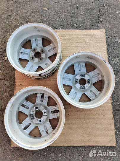 Поштучно три литых диска Renault Sandero 1